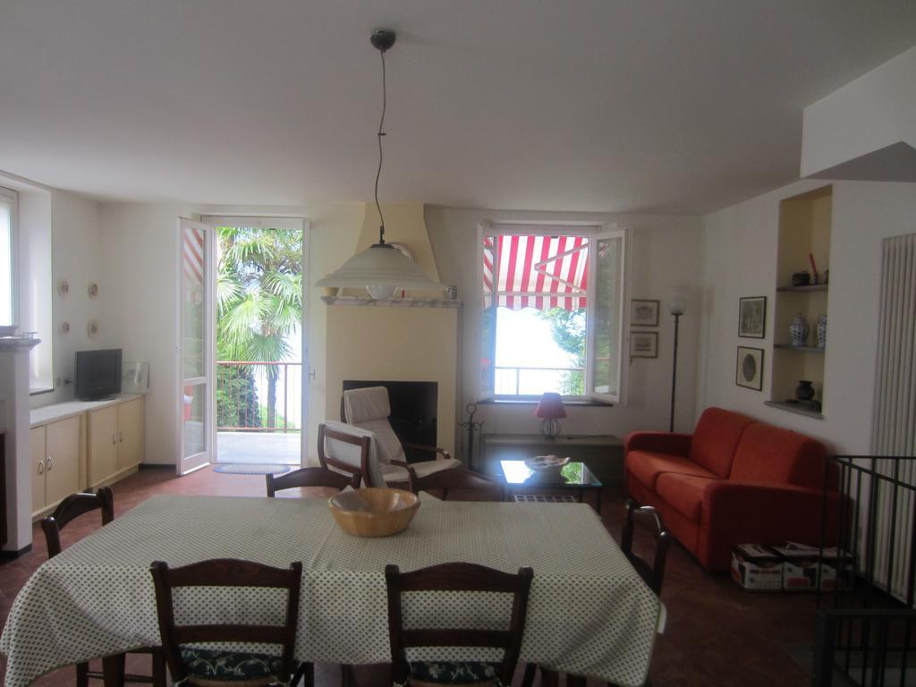 Villa Eli Lierna Extérieur photo