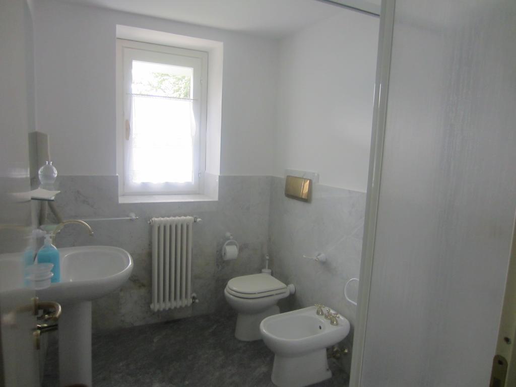 Villa Eli Lierna Extérieur photo